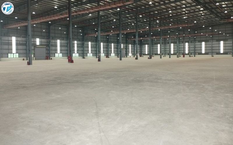 Xem xét kỹ diện tích và kết cấu nhà xưởng